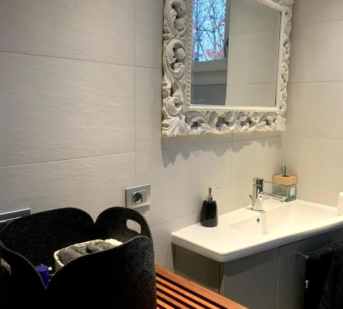 Appartamento Loft Indipendente Circondato Da Giardino A 2 Passi Dal Centro Modena